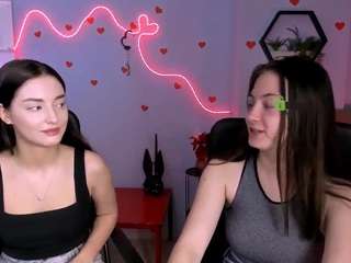 Live webcam model alma-rune on Soda Cams