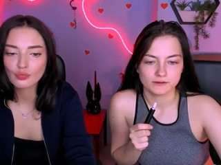 Live webcam model alma-rune on Soda Cams