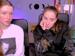 Live webcam model alma-rune on Soda Cams