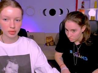 Live webcam model alma-rune on Soda Cams