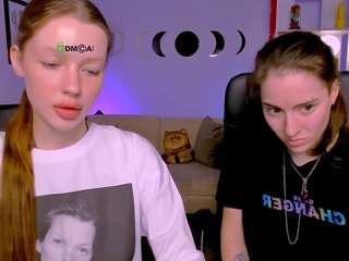 Live webcam model alma-rune on Soda Cams