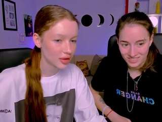 Live webcam model alma-rune on Soda Cams