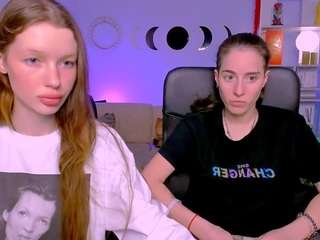 Live webcam model alma-rune on Soda Cams