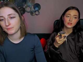 Live webcam model alma-rune on Soda Cams