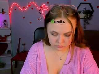 alma-rune Live Webcam on CamSoda