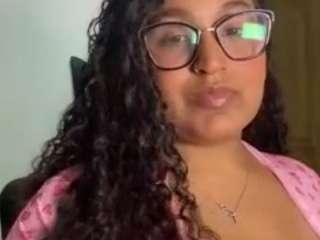 amaraarosse Live Webcam on CamSoda