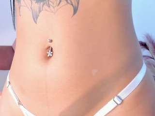AriadnnaHolt live cam preview
