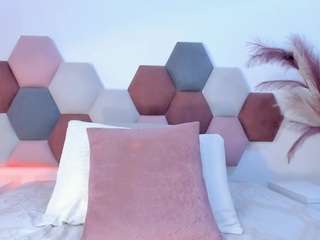 AriadnnaHolt live cam preview