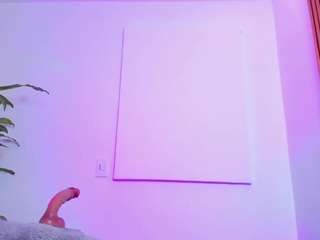 Live webcam model bellaromano on Soda Cams