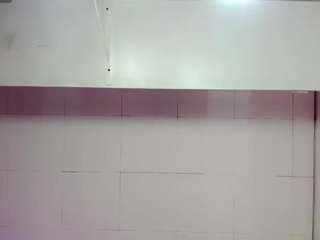 britany-montiel's live room