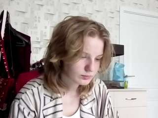 Live webcam model chereehallerman on Soda Cams