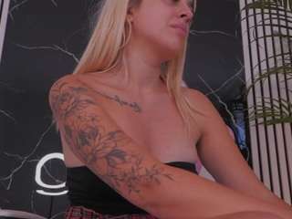 chloe-vibe live webcam show