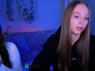 elara-night1 Live Webcam on CamSoda