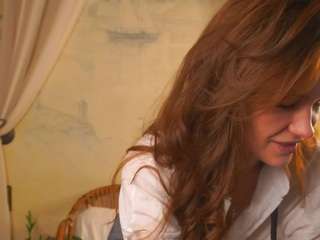 Live webcam model estellamunno on Soda Cams