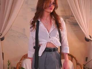 Live webcam model estellamunno on Soda Cams