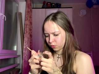 le modèle fairyjanski est en webcam porno dans un show sur le site camsoda, il possède les tags suivants: ahegao,sexy,natural,nature,no drinking,no smoking,nude,pov,role play,sexting,skinny,amateur,spank,spanking,strip,striptease,tattoos,tease,teen 18,twerk