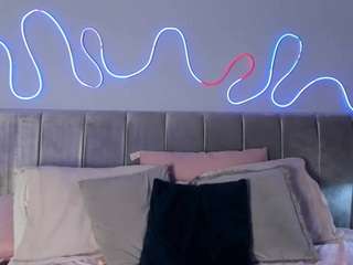 Live cam show with im-Valskin