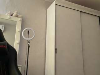 Live webcam model marylngalban on Soda Cams