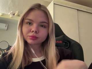 Live webcam model marylngalban on Soda Cams