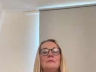 maturedelight Live Webcam on CamSoda