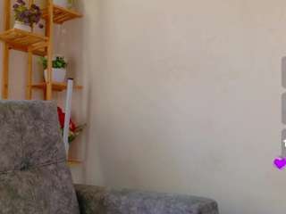 miiac's CamSoda show and profile