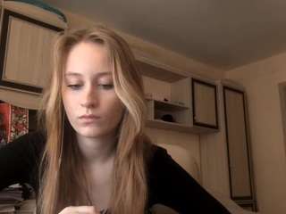 Live webcam model monetbora on Soda Cams