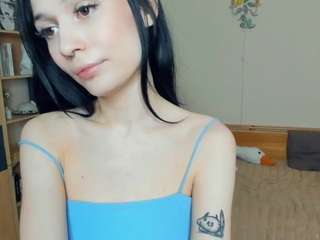 Live webcam model alissaperrodin on Soda Cams