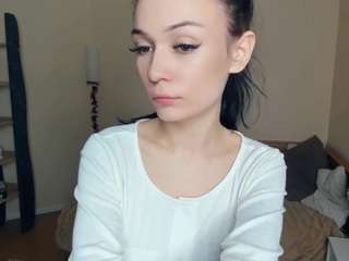 Live webcam model alissaperrodin on Soda Cams