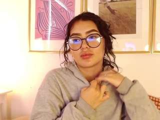 Live webcam model aria-rouse on Soda Cams