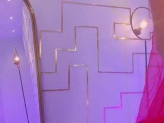 ariananova Live Webcam on CamSoda