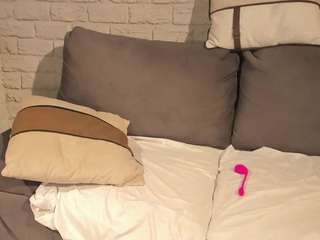 ariananova Live Webcam on CamSoda