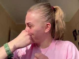 eleonordumez live cam profile