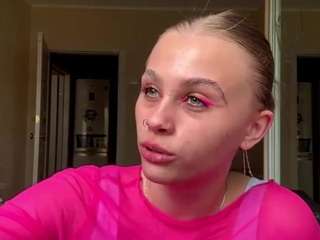 eleonordumez Live Webcam on CamSoda