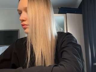 kazukochristofor... Live Webcam on CamSoda