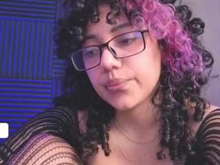 luckyswgson webcam model