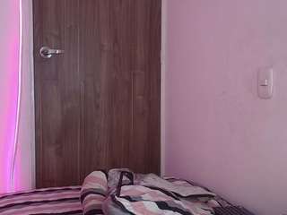 mady-gh live webcam show