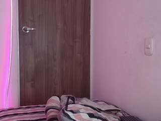 mady-gh live webcam show