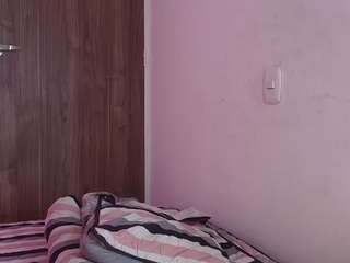 mady-gh live webcam show