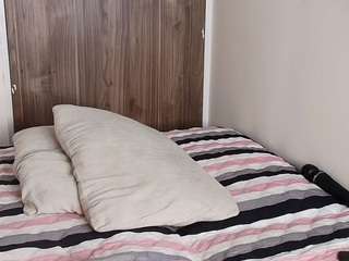 mady-gh live cam preview