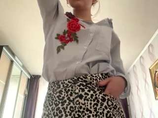 Live webcam model mechellewensman on Soda Cams