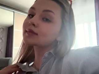 mechellewensman webcam