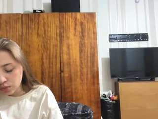 robynwilhide Live Webcam on CamSoda