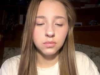 robynwilhide's CamSoda show and profile