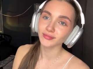 Live webcam model troycuffe on Soda Cams