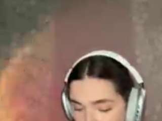 Live webcam model troycuffe on Soda Cams