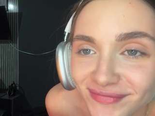 Live webcam model troycuffe on Soda Cams