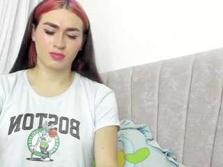 Este modelo está ao vivo agora. belladollsanctity