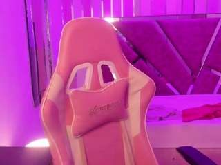 Live webcam model katelovings on Soda Cams