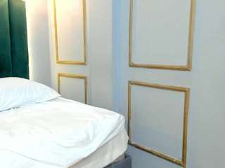 amara-divinee webcam