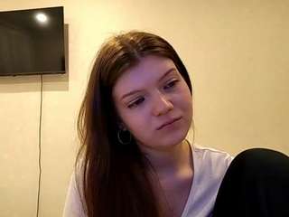 mercedezdonelan's CamSoda show and profile